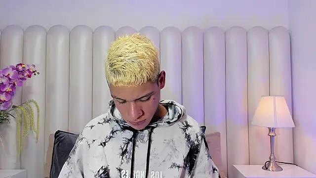 GaelCarter online show from February 18, 3:48 am