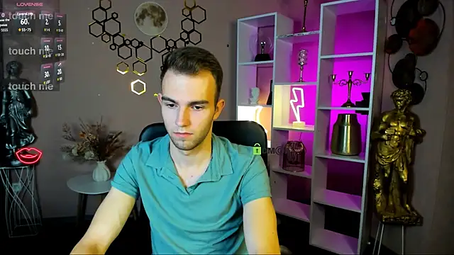 astren villo online show from December 20, 9:33 pm