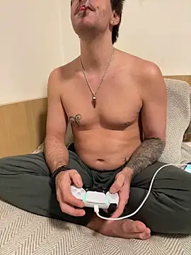  madbull  online show from February 3, 6:22 am