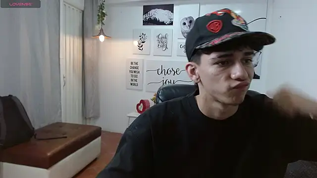 AmethystShadow17 online show from November 12, 4:02 pm