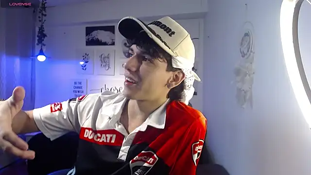 AmethystShadow17 online show from February 7, 7:52 pm