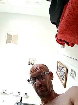 Snapshot of whateveruwanthowever chatting on October 28, 5:37 pm whateveruwanthowever online show from October 28, 5:37 pm