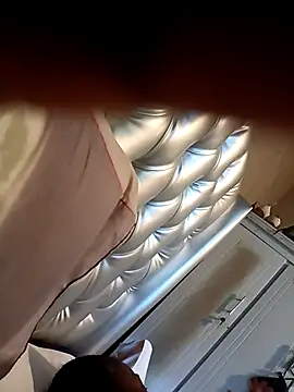 ZimbabweanDick online show from April 29, 5:45 am