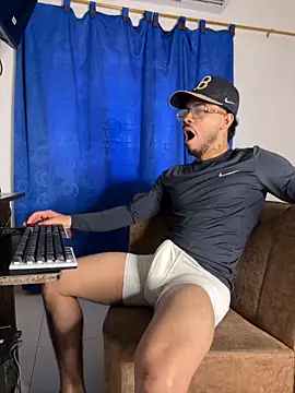 Kylian Alessandro online show from October 23, 11:46 am