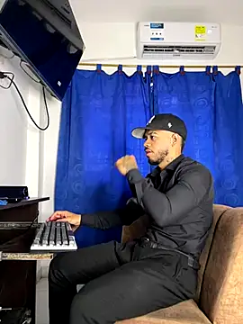 Kylian Alessandro online show from November 14, 4:30 pm