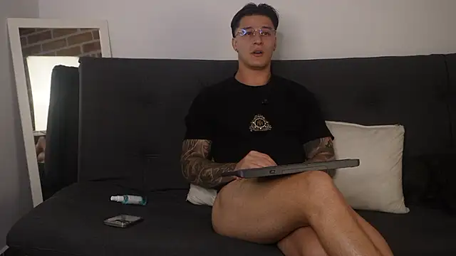 Dominick walker online show from February 19, 3:25 am