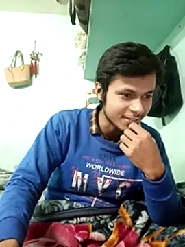 maxmishra18 online show from December 4, 11:39 am