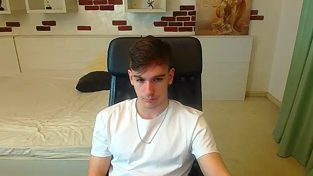 BradyFlint online show from December 5, 6:09 am