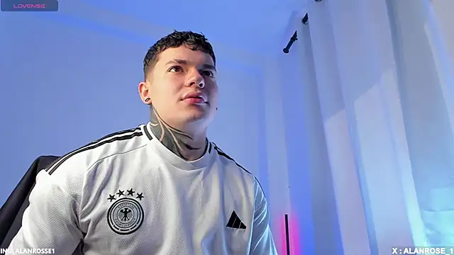 AlanRose01 online show from December 21, 1:52 pm