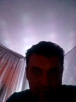 PeteR1987- online show from November 28, 11:39 pm