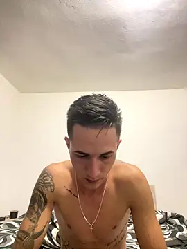 hotboy0892 online show from October 17, 9:30 pm