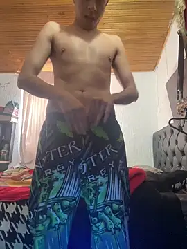 motomotoboy online show from March 30, 4:08 pm