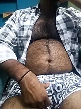 DesiBlackBull online show from November 3, 5:48 pm