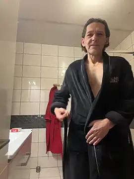 kon77777 online show from November 11, 6:29 am