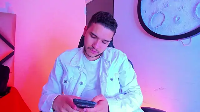 mike 257 online show from February 3, 11:26 am