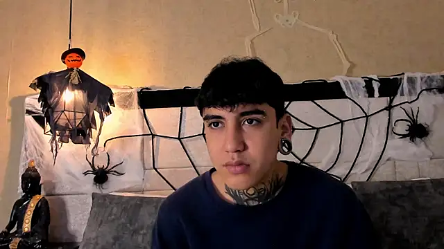 SantiOlsen online show from October 24, 11:45 am