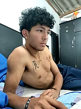 LyliaWood online show from October 25, 7:48 pm