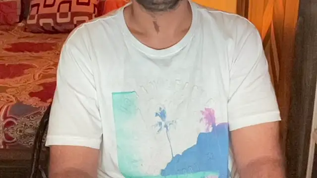 MakeMeAwareAah online show from October 23, 3:15 pm