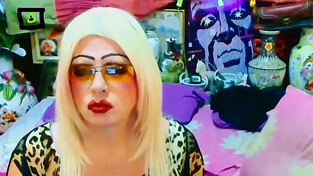 horni4luv online show from November 25, 9:50 pm