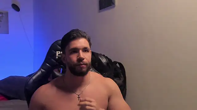 JACKSON STIFLER online show from April 13, 11:49 pm