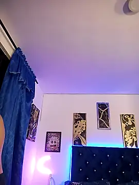 Yorsamm and friends online show from December 3, 3:45 am