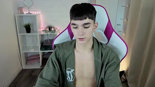 YamiTwink online show from November 20, 11:20 am