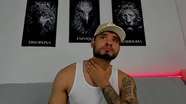 AUSTINN TORRES online show from June 23, 12:15 am