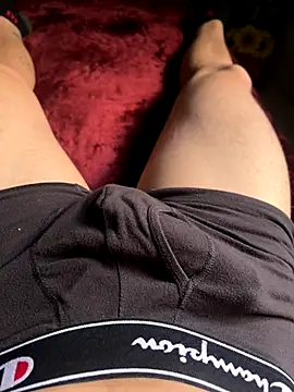 AlejandroRMC online show from October 31, 11:19 pm