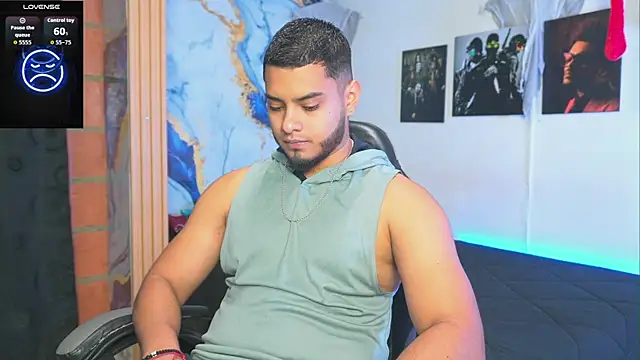 Tiler wolker online show from November 28, 2:26 am