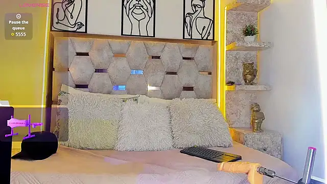 Andrew Haalls online show from November 1, 2:54 pm