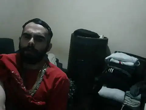 giovanift111 online show from April 18, 6:37 am