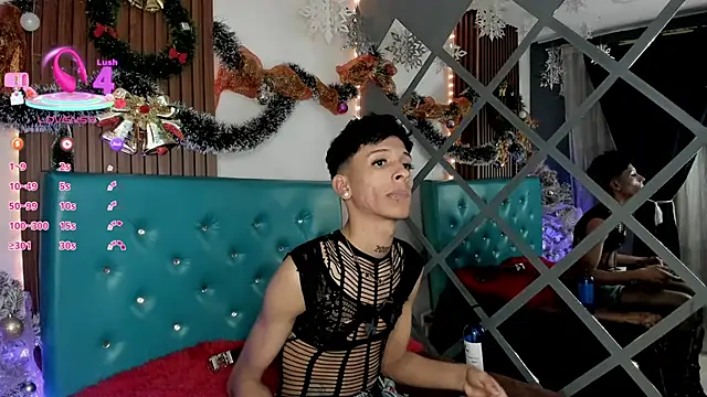 Max Steell online show from December 3, 5:02 am