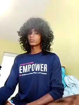 skinniyGabriel online show from November 13, 12:32 pm