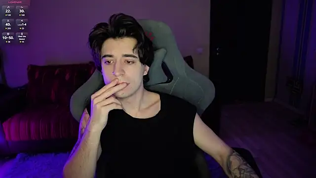 Yofukashii online show from March 19, 6:11 pm