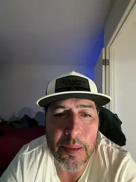 ezrah23 online show from February 26, 10:05 am