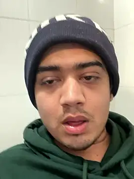 FlashyOcean53 online show from January 10, 3:01 am