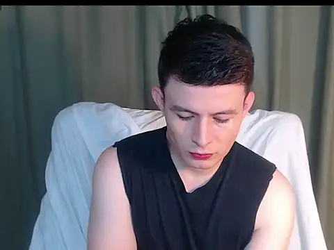 MARCUS FIRE online show from November 8, 9:40 pm