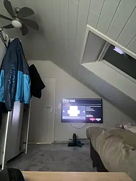 superbertok online show from December 4, 12:45 pm