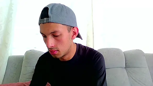 dylan drakee online show from November 12, 2:23 pm