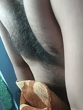 bearslove143 online show from March 26, 8:24 pm