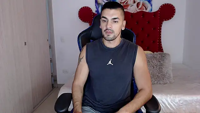 axelwinters   online show from February 19, 11:17 am