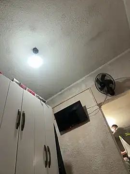 favoritobb9711 online show from November 10, 2:16 am