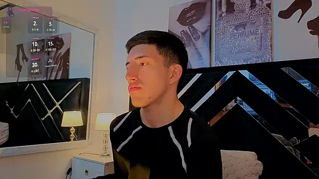 Un Sluttyy online show from March 31, 11:56 am