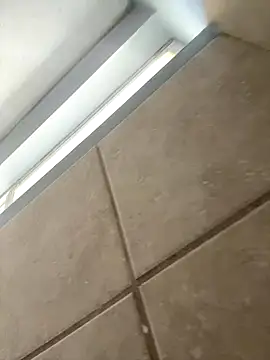 juiceloof online show from December 4, 9:22 pm