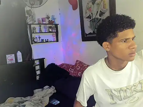 JUANBIGCOCK21CM online show from December 2, 11:54 pm