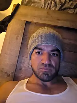 piggylatino online show from February 14, 10:43 am