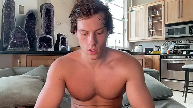 alex islivee online show from August 4, 8:13 pm