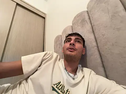 Brunicci online show from March 4, 8:10 am