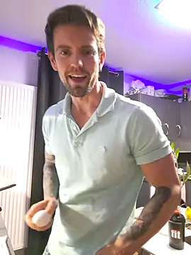 Mystery Mark online show from March 11, 7:54 pm