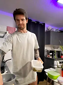 Mystery Mark online show from March 5, 8:05 pm